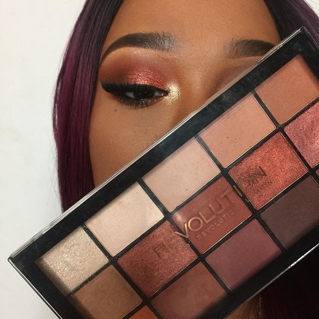 Makeup Revolution, Reloaded Eyeshadow Palette - Iconic Fever